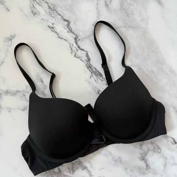Victoria’s Secret Black Push Up Bra Size 32B - Picture 1 of 4